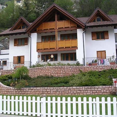 Casa Costa Del Sol Lejlighed Molveno Eksteriør billede