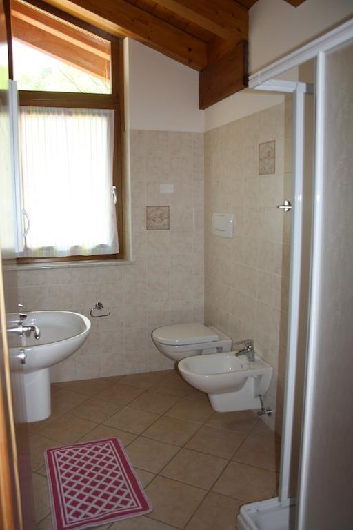 Casa Costa Del Sol Lejlighed Molveno Eksteriør billede